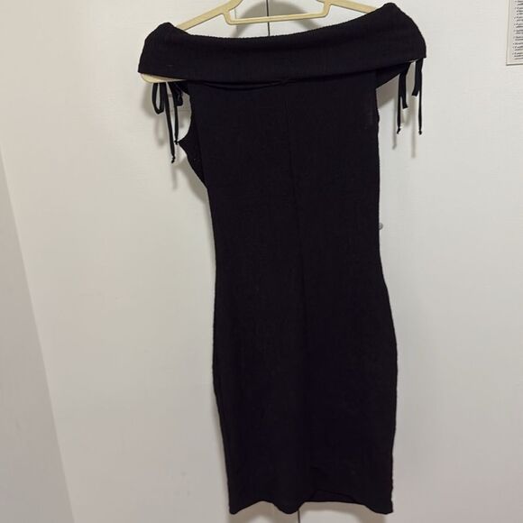Mango Off The Shoulder Black Midi Dress. Size 4. - Picture 2 of 8